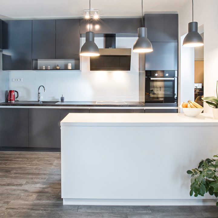 commodo-projekti-moderna-kuhinja-hladnih-tonova (1)